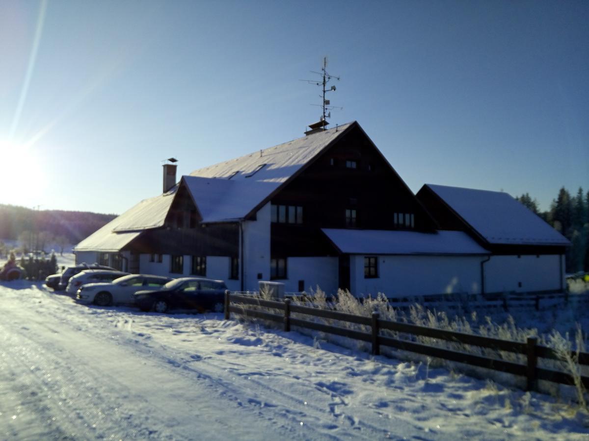 Orlik Rejviz Hotel ภายนอก รูปภาพ